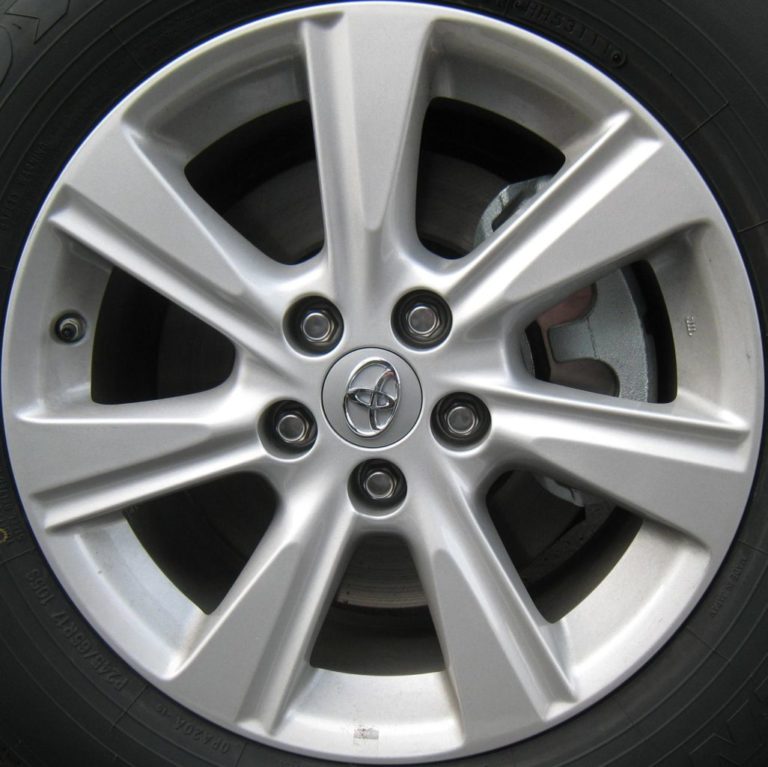 Toyota Highlander 2013 OEM Alloy Wheels Midwest Wheel Tire